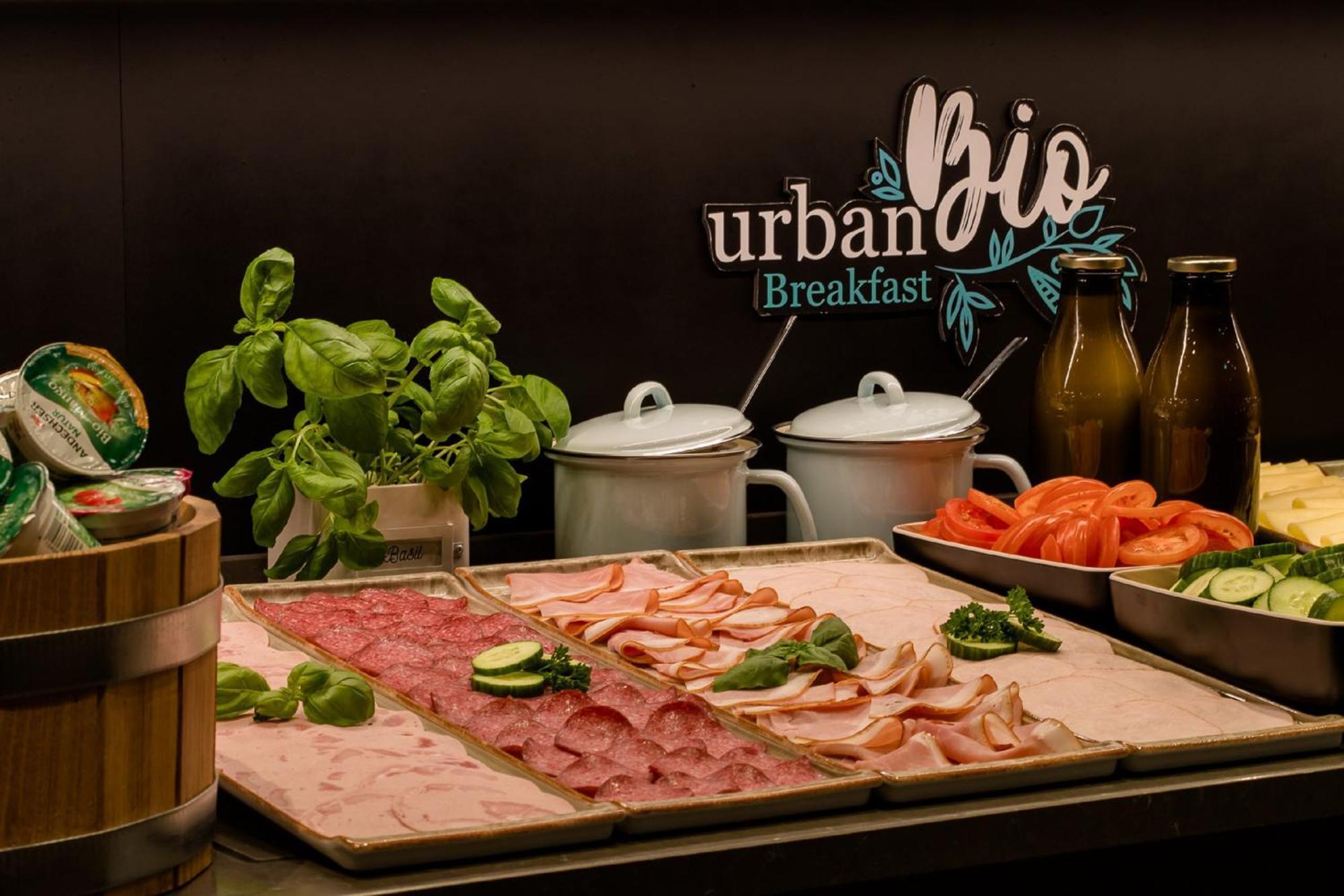 Motel One Berlin-Hackescher Markt Bagian luar foto