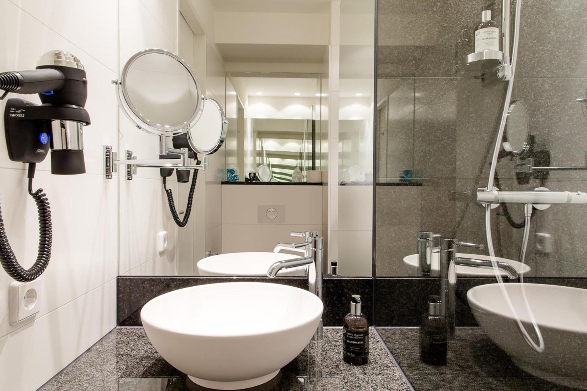 Motel One Berlin-Hackescher Markt Bagian luar foto